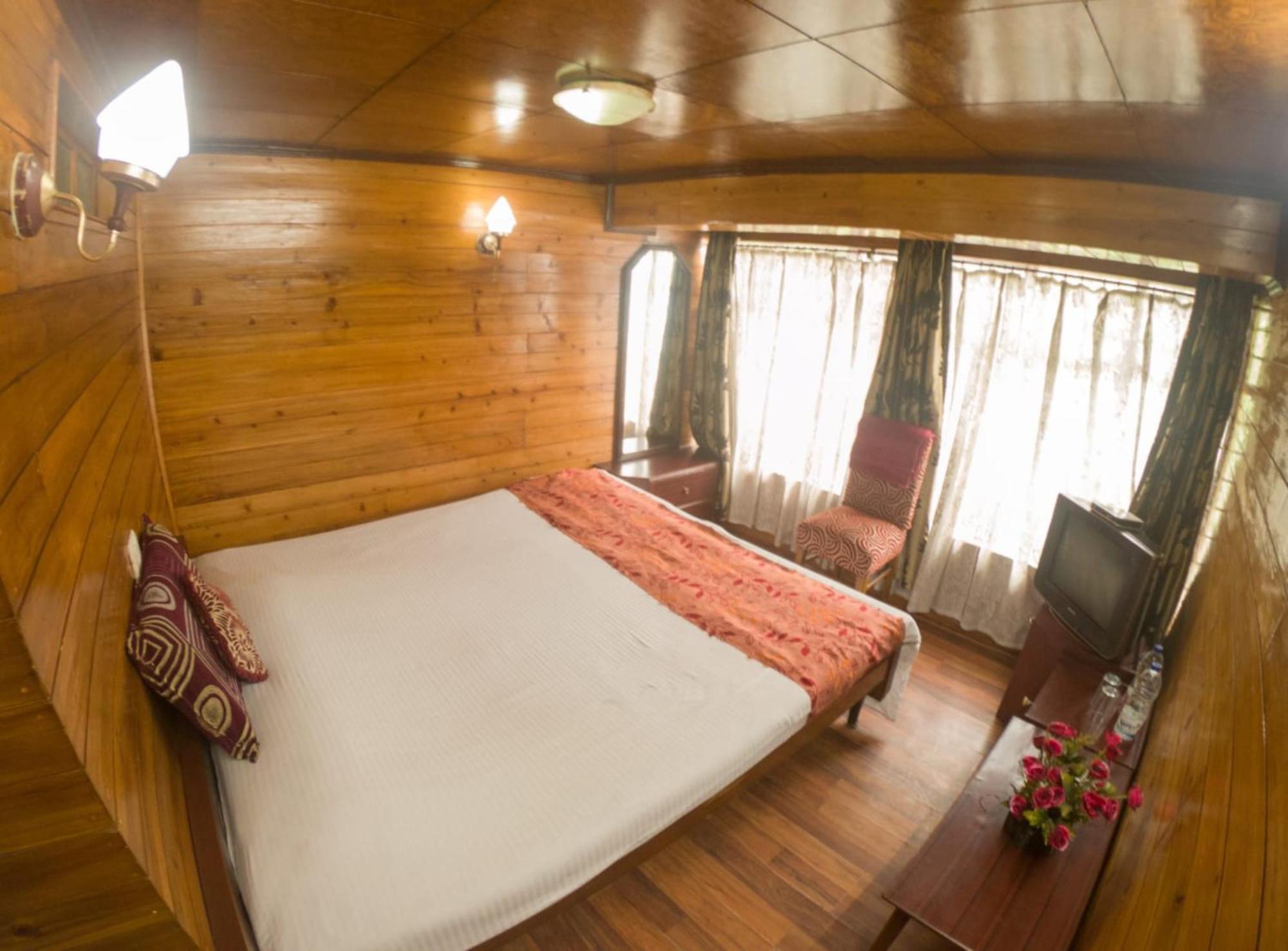 Grg Broadway Mall Road Darjeeling By Royal Collection Hotel Εξωτερικό φωτογραφία
