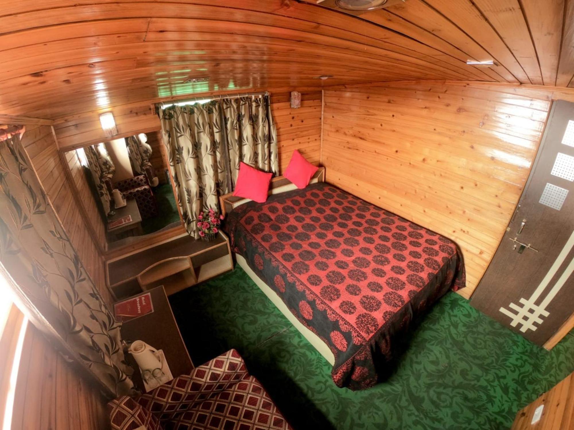 Grg Broadway Mall Road Darjeeling By Royal Collection Hotel Εξωτερικό φωτογραφία